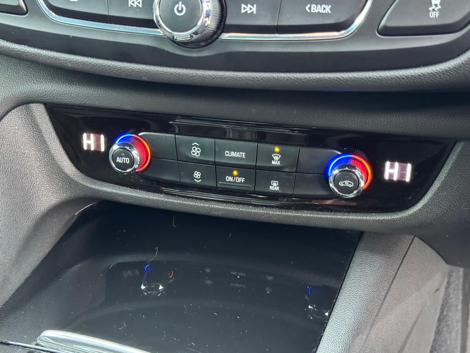 Used Vauxhall Insignia 2018 for sale - 77081286: Photo 42