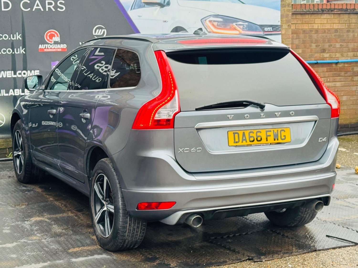 Used Volvo XC60 2016 for sale - 77238534: Photo 15