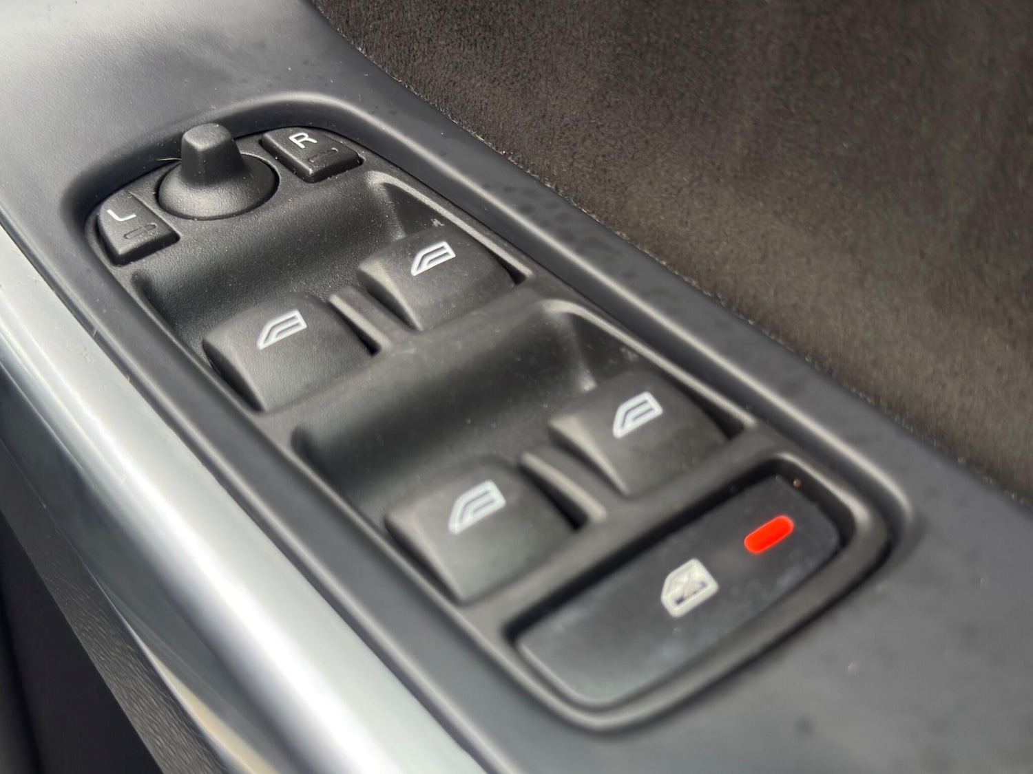 Used Volvo XC60 2016 for sale - 77238534: Photo 21