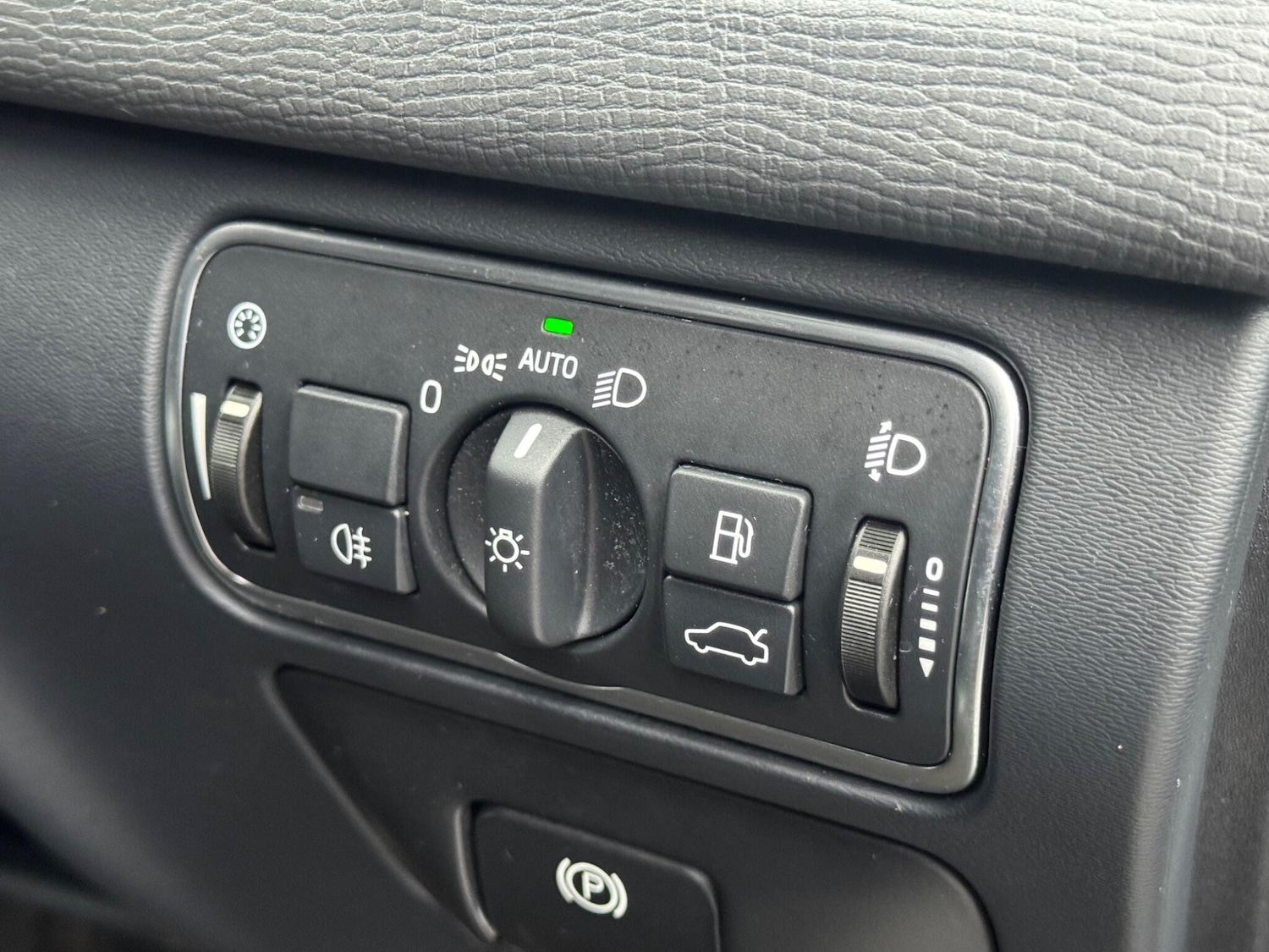 Used Volvo XC60 2016 for sale - 77238534: Photo 23