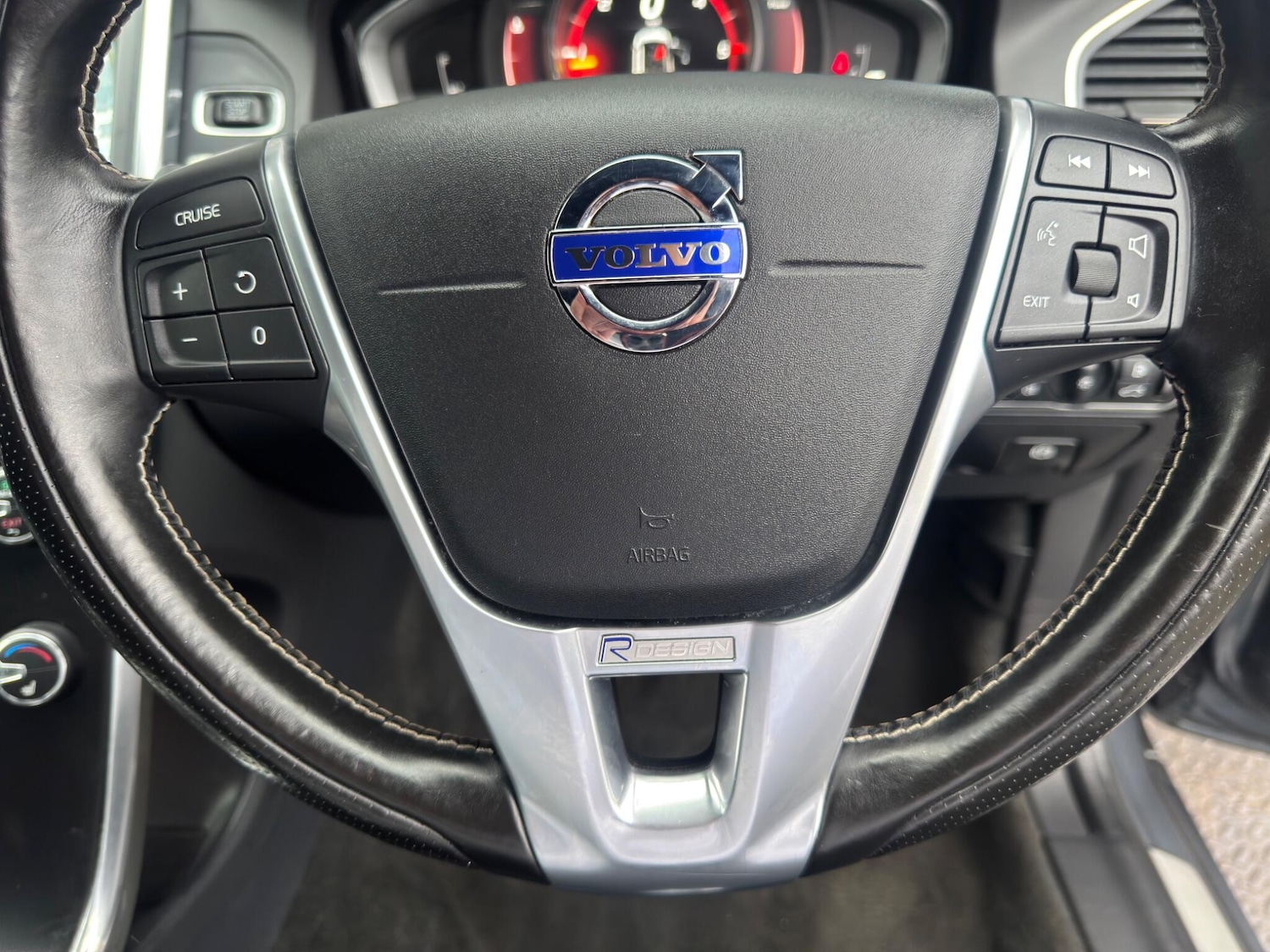 Used Volvo XC60 2016 for sale - 77238534: Photo 26