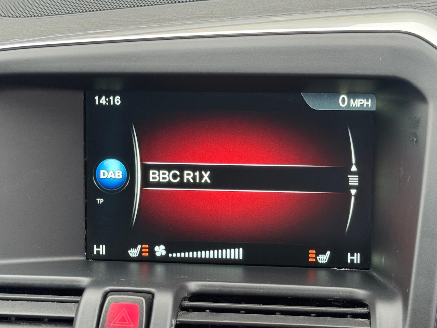 Used Volvo XC60 2016 for sale - 77238534: Photo 38