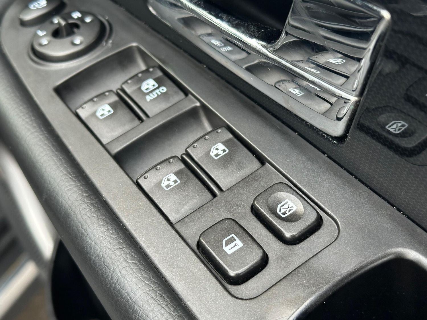 Used Ssangyong Rexton 2017 for sale - 77358740: Photo 14