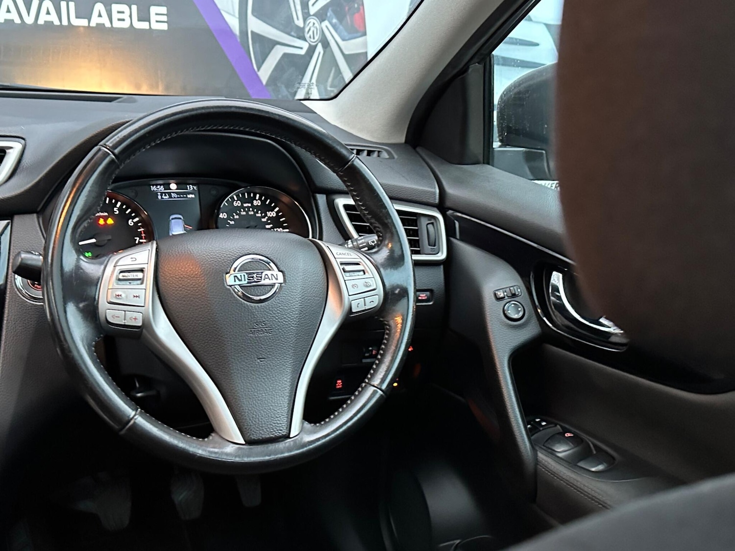 Used Nissan Qashqai 2015 for sale - 76607272: Photo 12