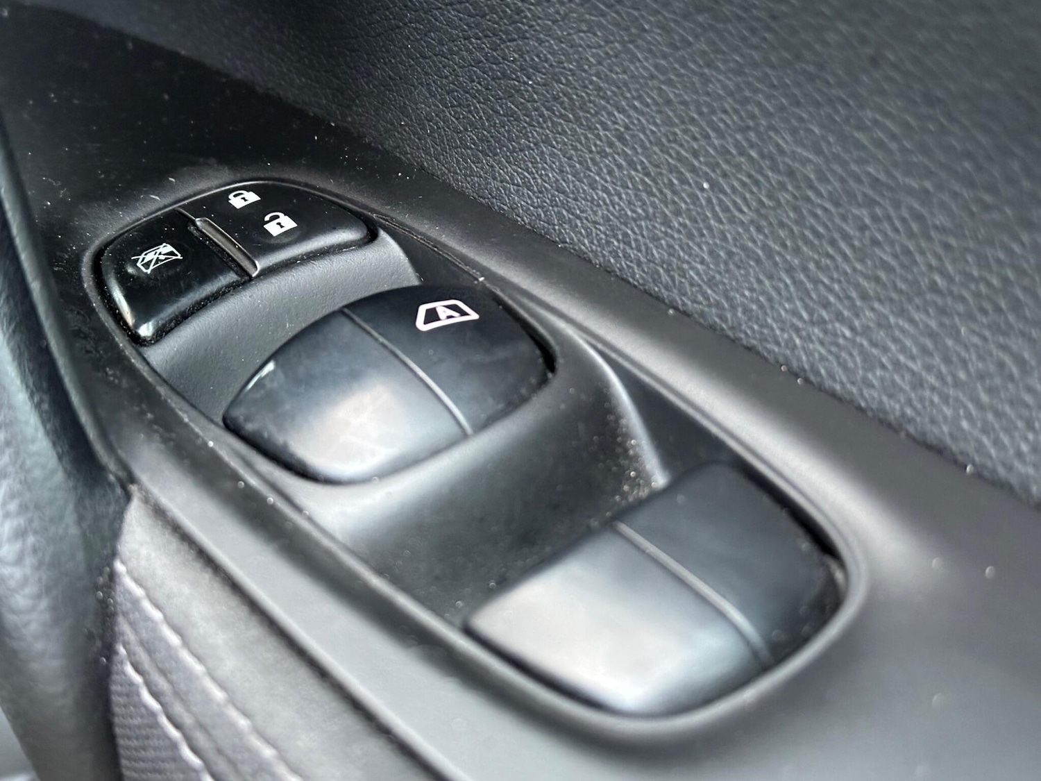 Used Nissan Qashqai 2015 for sale - 76607272: Photo 26