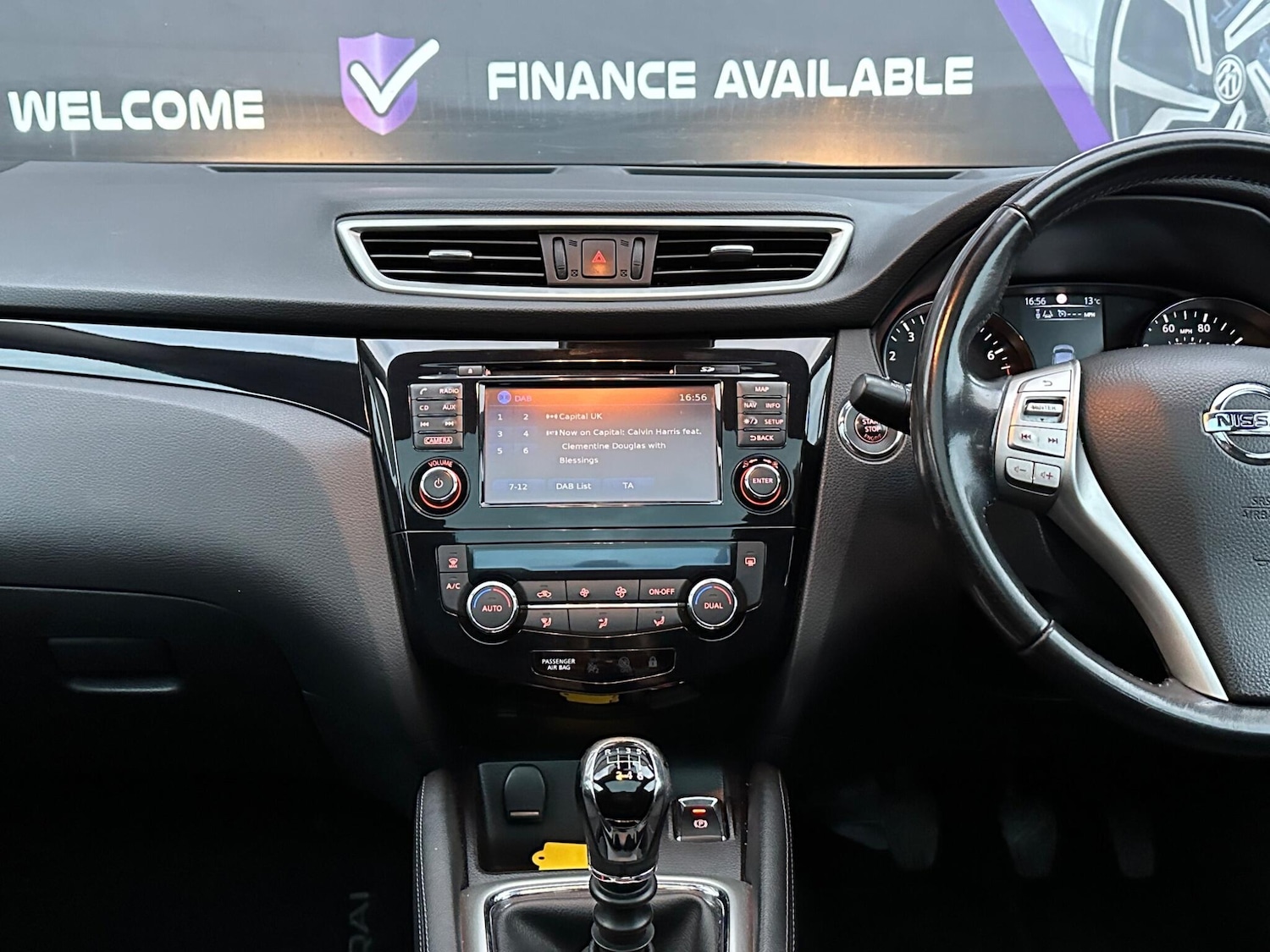 Used Nissan Qashqai 2015 for sale - 76607272: Photo 34