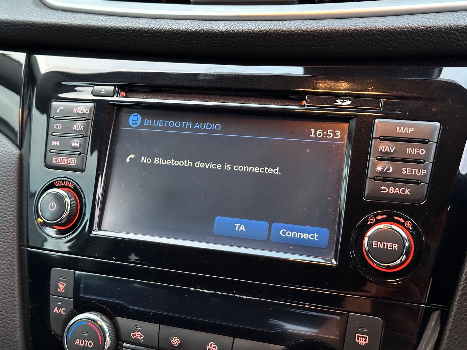 Used Nissan Qashqai 2015 for sale - 76607272: Photo 38