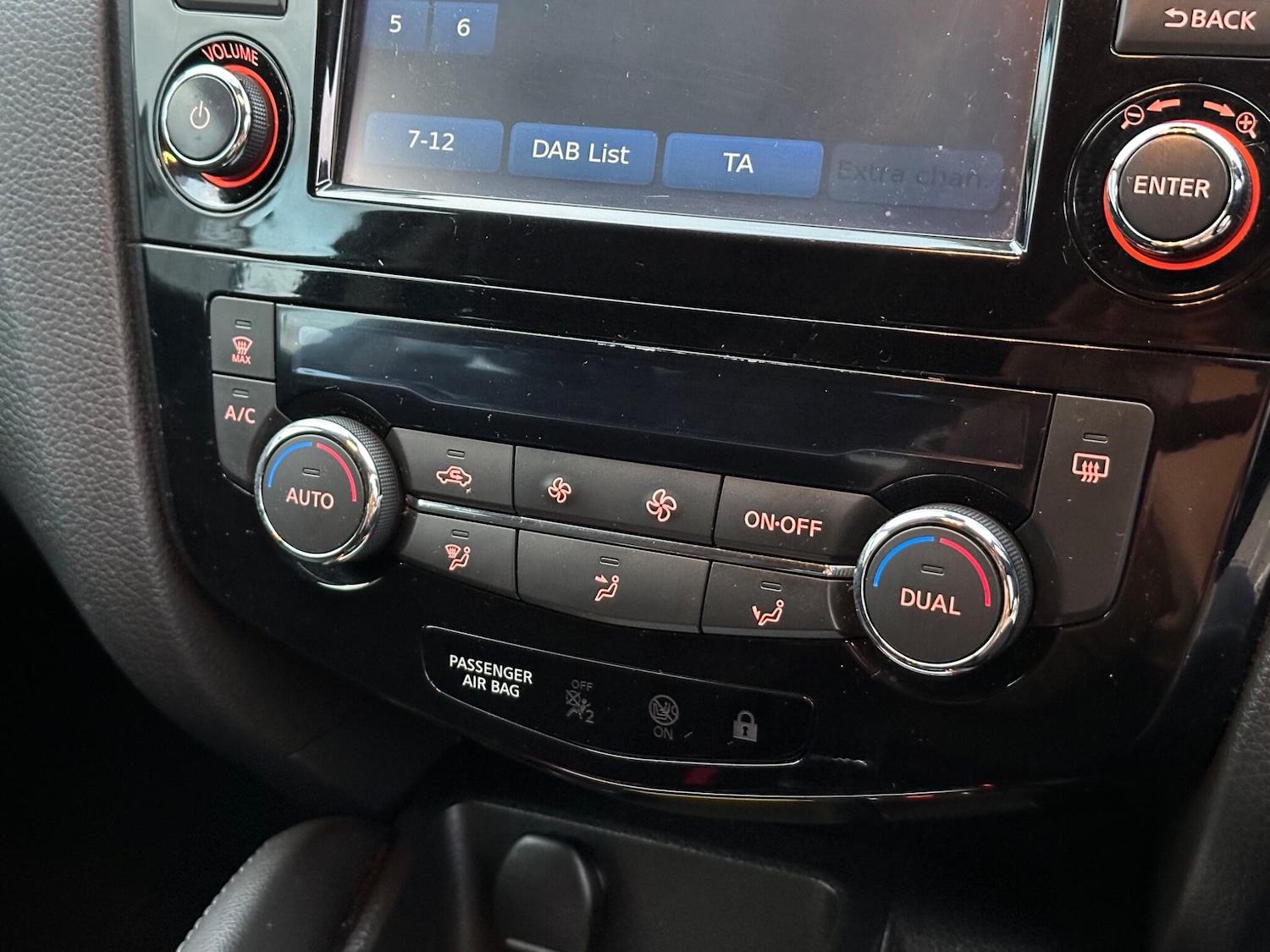 Used Nissan Qashqai 2015 for sale - 76607272: Photo 44