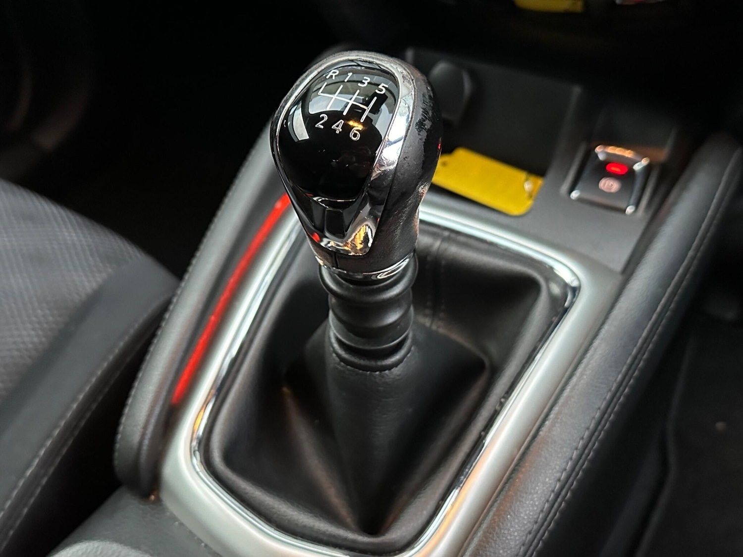 Used Nissan Qashqai 2015 for sale - 76607272: Photo 46