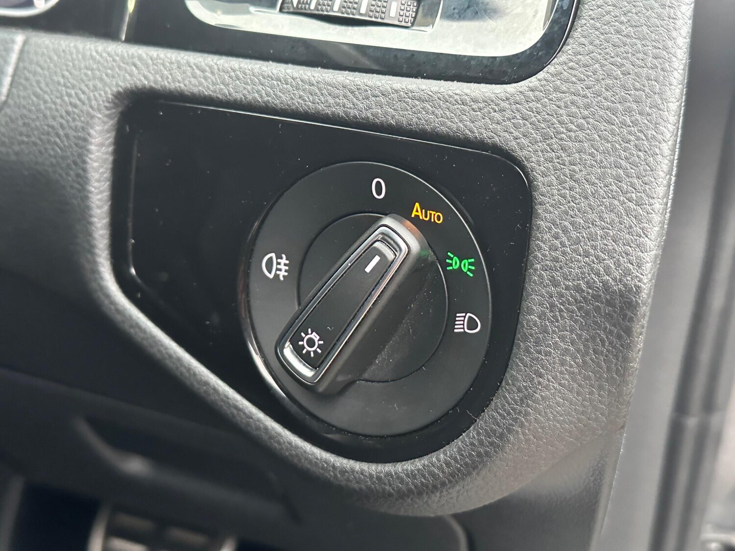 Used Volkswagen Golf 2019 for sale - 76607029: Photo 27