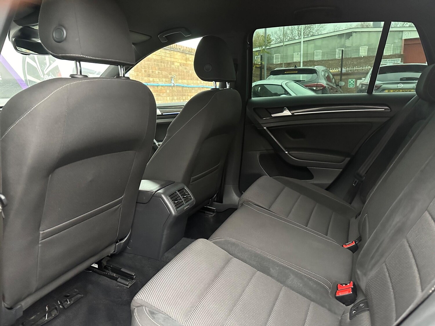 Used Volkswagen Golf 2019 for sale - 76607029: Photo 53