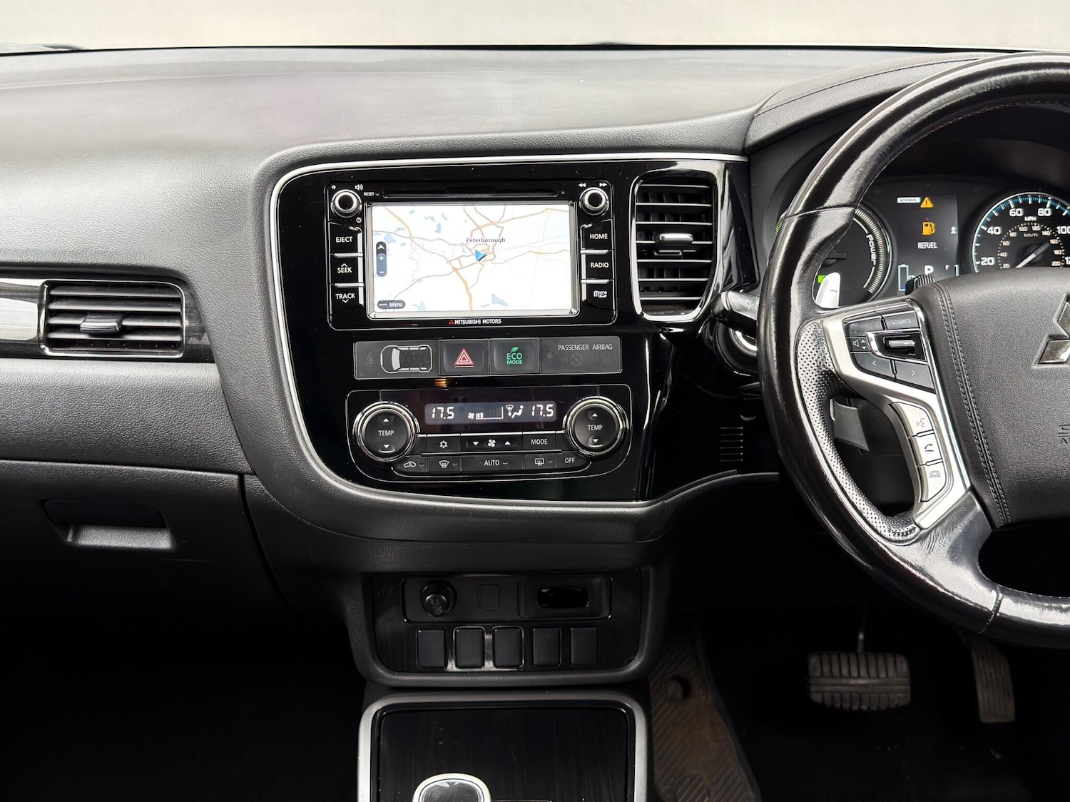 Used Mitsubishi Outlander 2017 for sale - 78058838: Photo 35