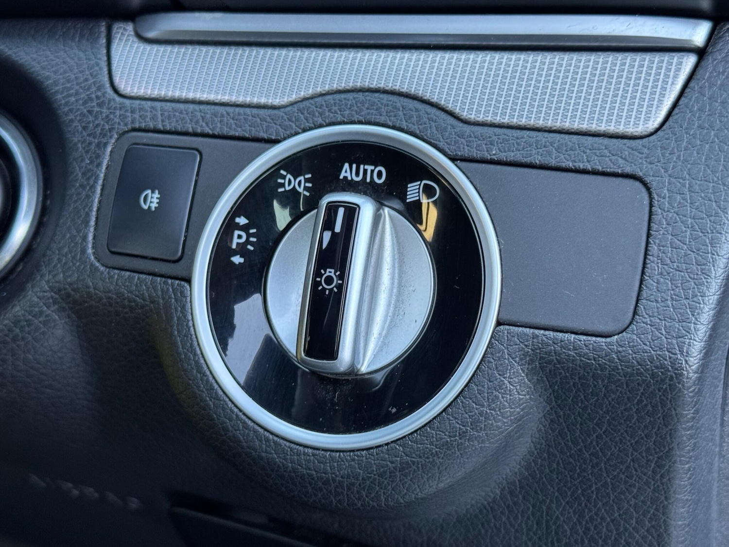 Used Mercedes-Benz E Class 2014 for sale - 77066434: Photo 28