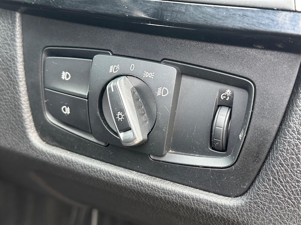 Used BMW 3 Series 2017 for sale - 76108510: Photo 23