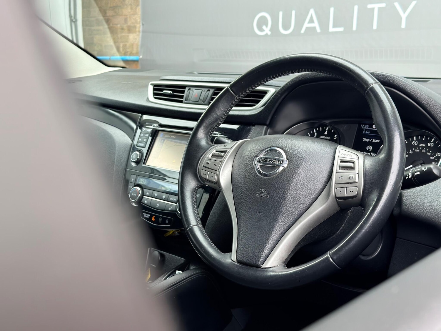 Used Nissan Qashqai 2016 for sale - 77599121: Photo 12