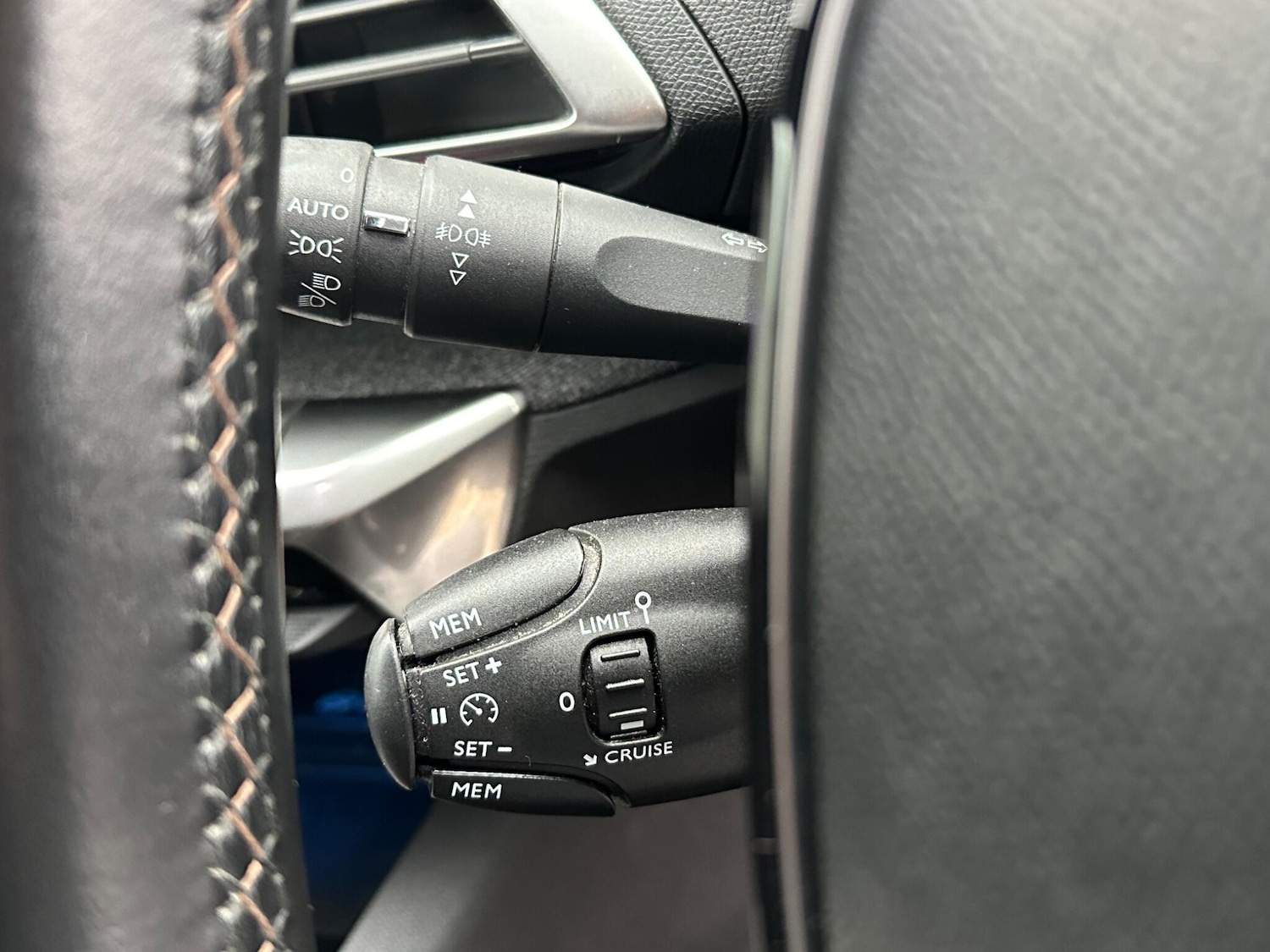 Used Peugeot 5008 2018 for sale - 76314309: Photo 26