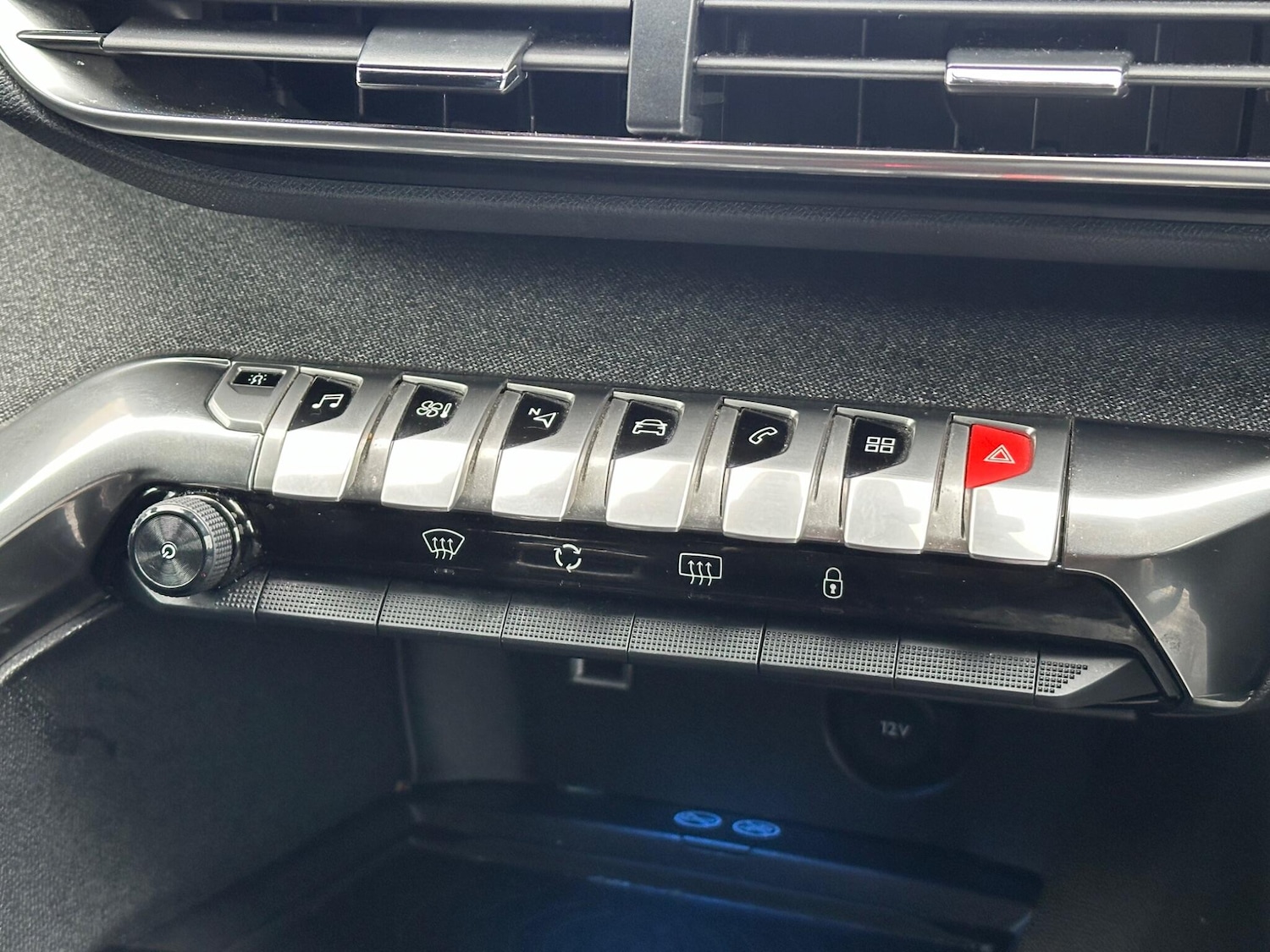 Used Peugeot 5008 2018 for sale - 76314309: Photo 39