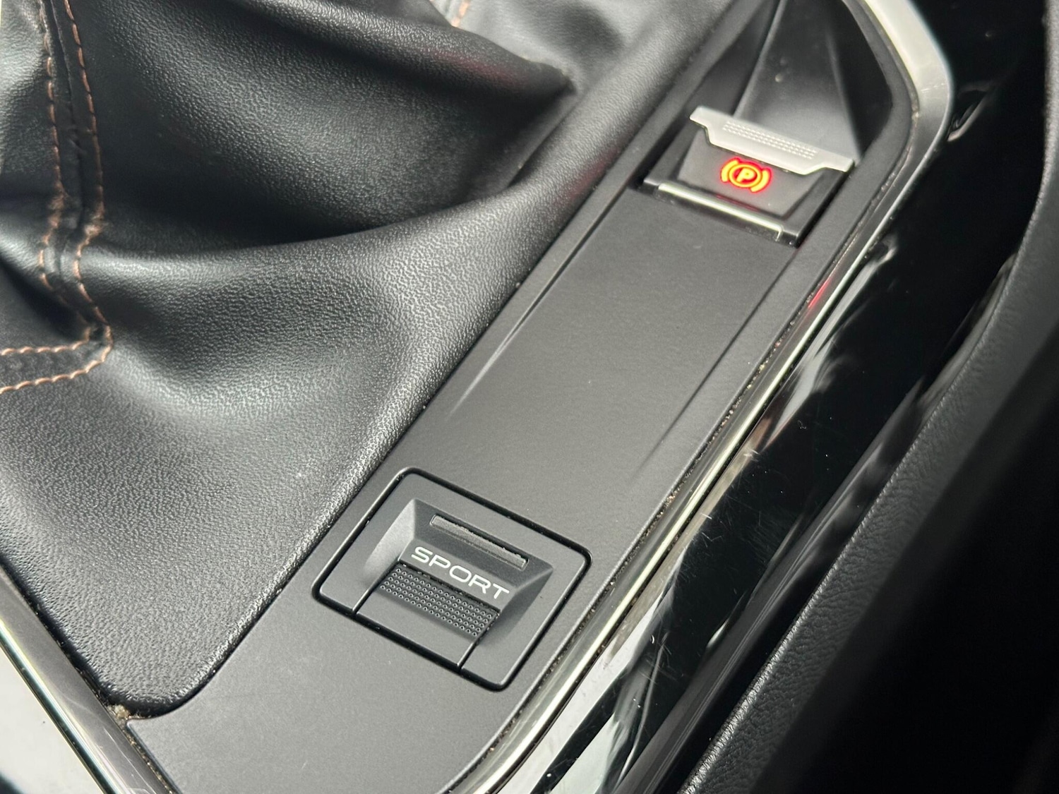 Used Peugeot 5008 2018 for sale - 76314309: Photo 42