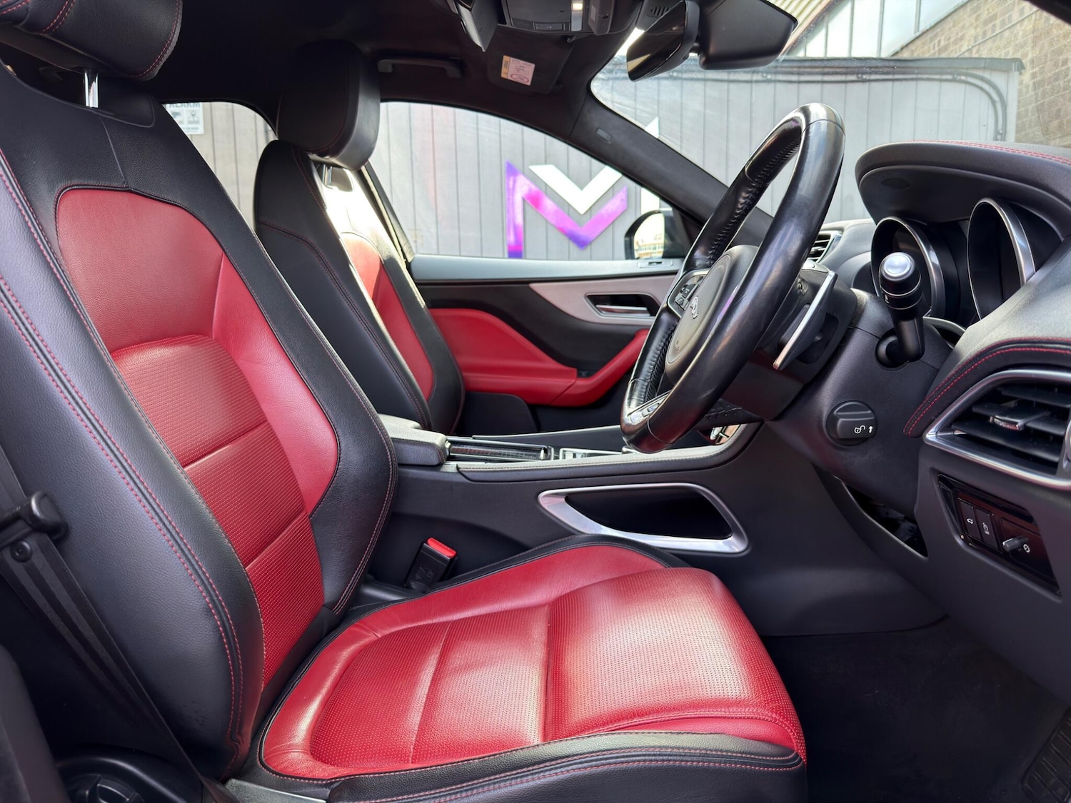 Used Jaguar F-Pace 2018 for sale - 77838958: Photo 21