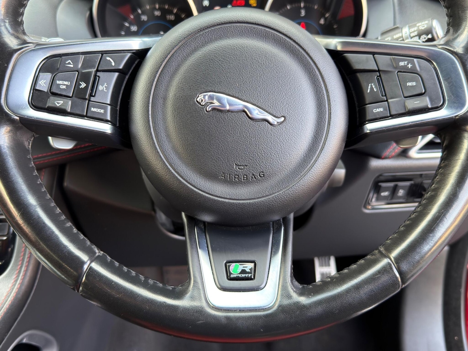 Used Jaguar F-Pace 2018 for sale - 77838958: Photo 29