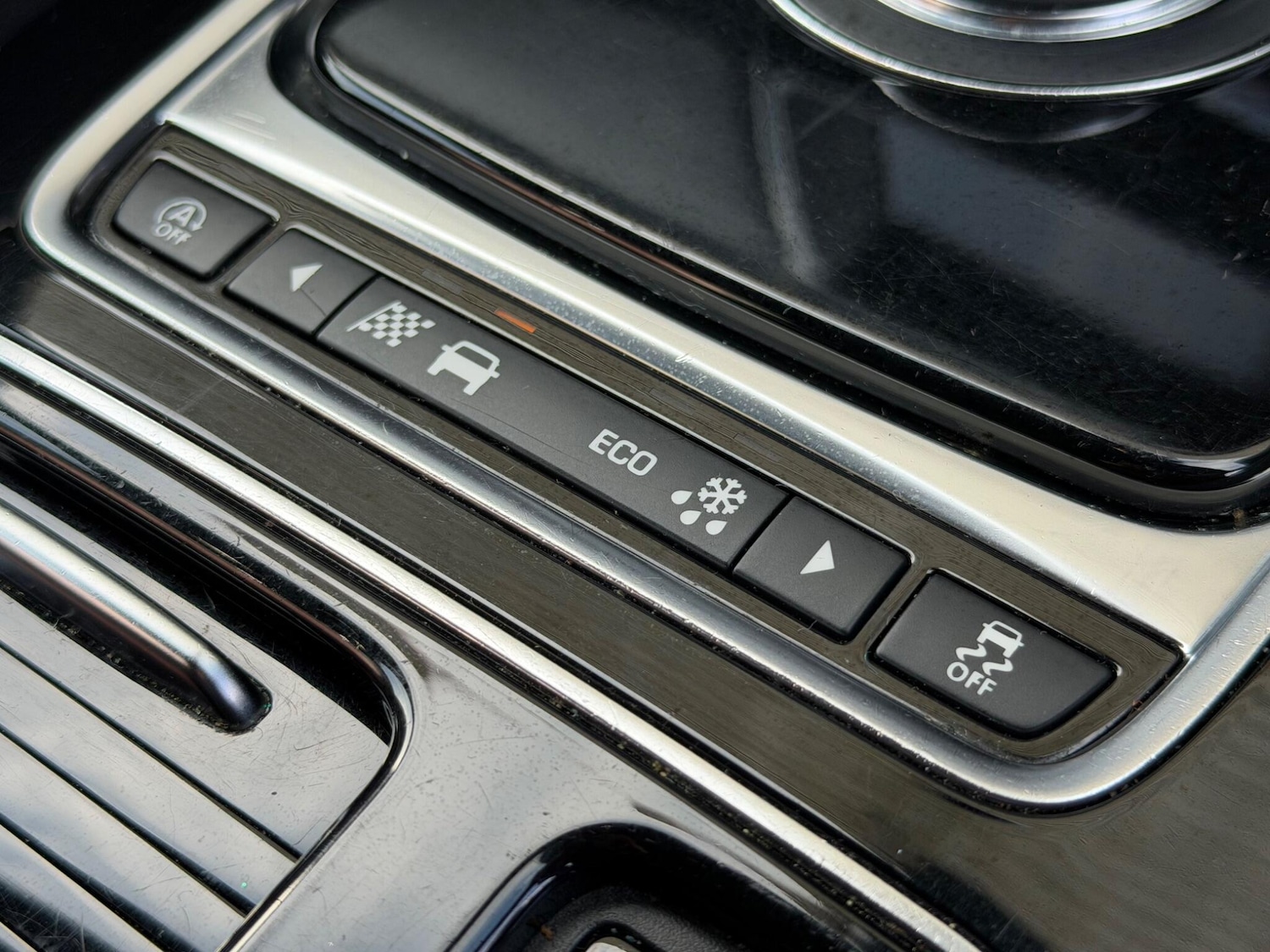 Used Jaguar F-Pace 2018 for sale - 77838958: Photo 44