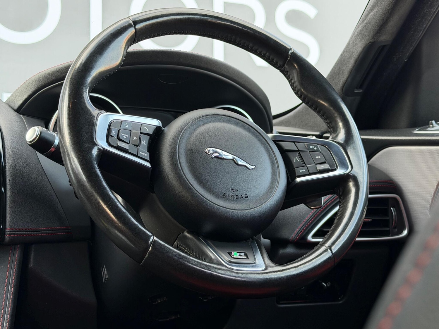 Used Jaguar F-Pace 2018 for sale - 77838958: Photo 50