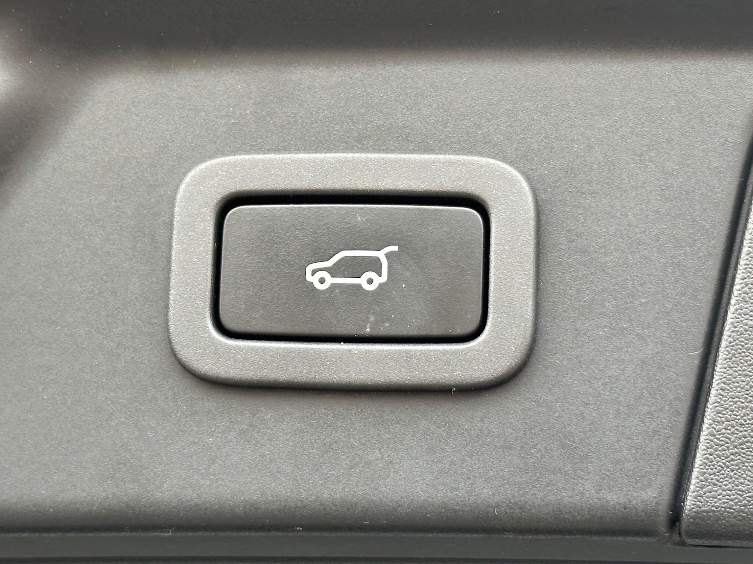 Used Land Rover Range Rover Velar 2018 for sale - 76528077: Photo 19