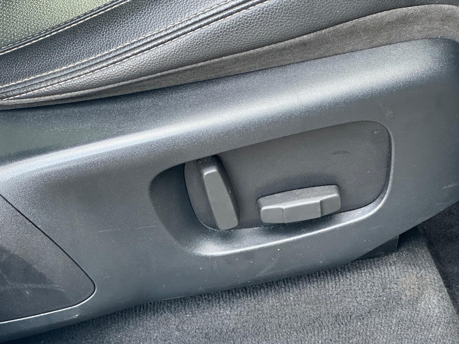 Used Land Rover Range Rover Velar 2018 for sale - 76528077: Photo 23