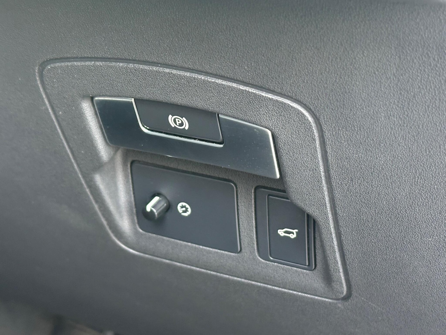 Used Land Rover Range Rover Velar 2018 for sale - 76528077: Photo 27