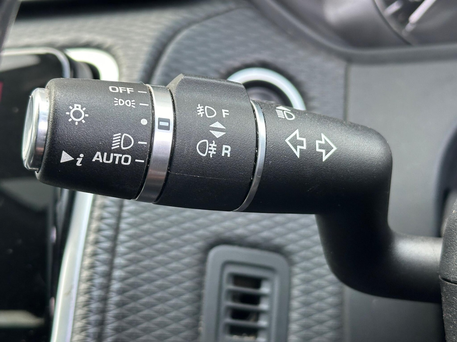 Used Land Rover Range Rover Velar 2018 for sale - 76528077: Photo 30