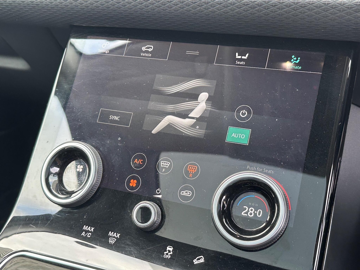 Used Land Rover Range Rover Velar 2018 for sale - 76528077: Photo 47