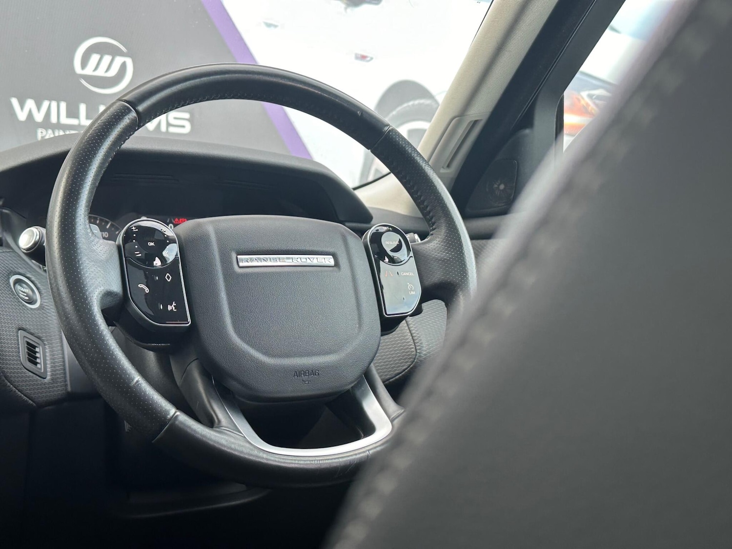 Used Land Rover Range Rover Velar 2018 for sale - 76528077: Photo 56