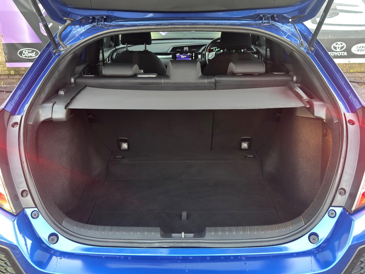 Used Honda Civic 2017 for sale - 77052492: Photo 18