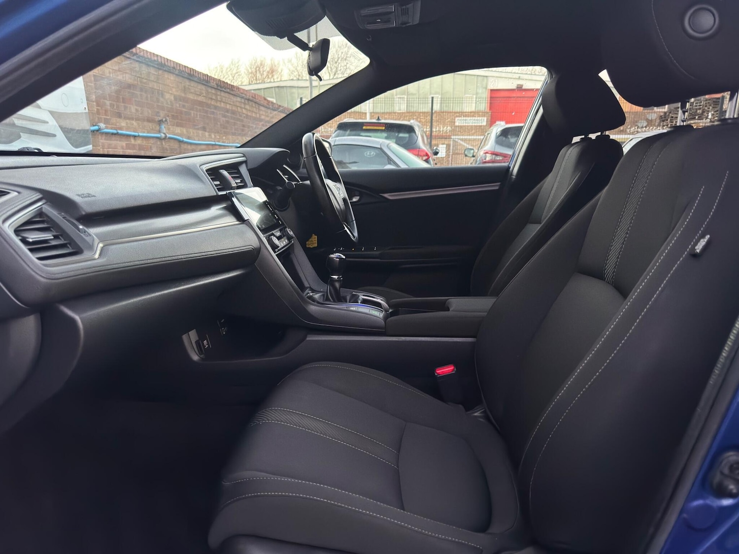 Used Honda Civic 2017 for sale - 77052492: Photo 44