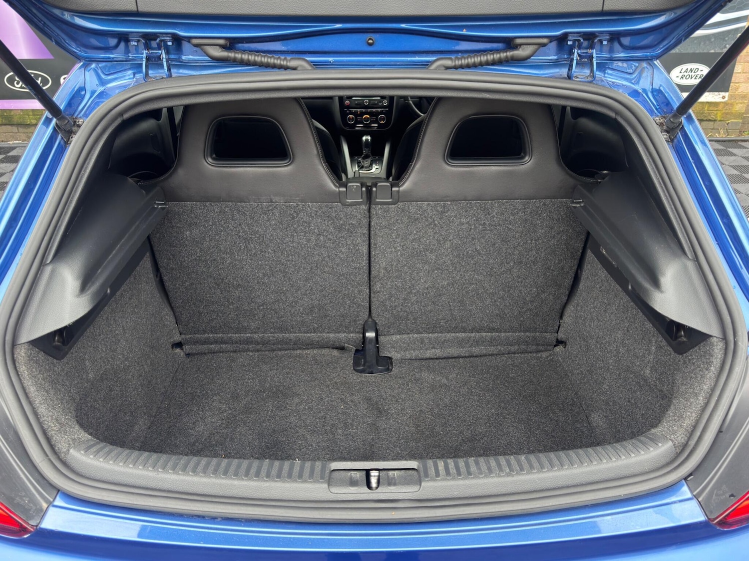 Used Volkswagen Scirocco 2015 for sale - 77386263: Photo 17