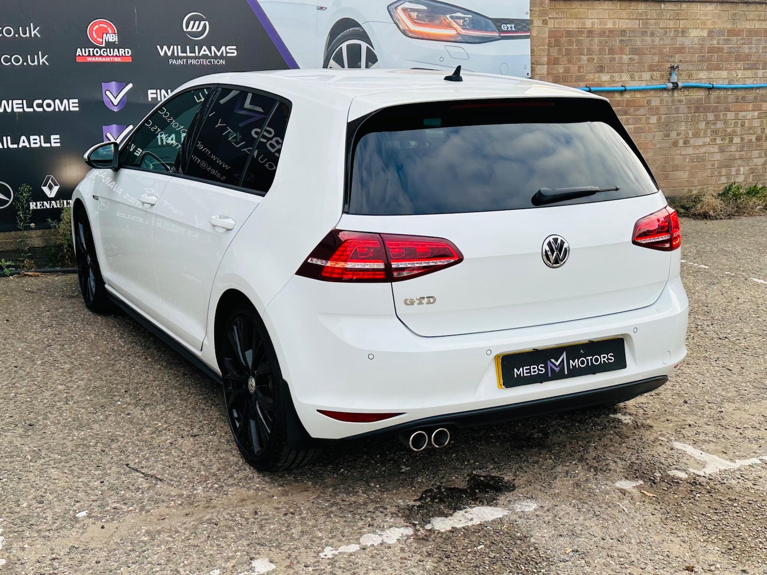 Used Volkswagen Golf 2017 for sale - 76042369: Photo 12