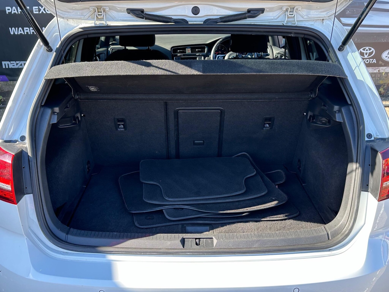 Used Volkswagen Golf 2017 for sale - 76042369: Photo 14
