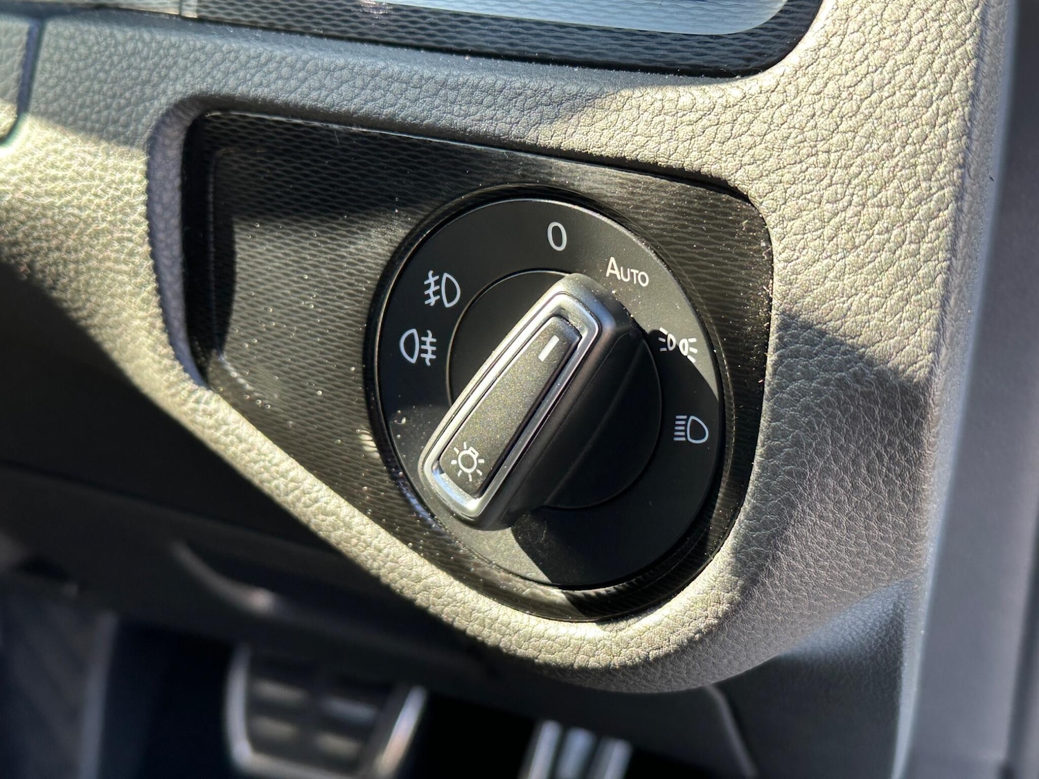 Used Volkswagen Golf 2017 for sale - 76042369: Photo 21