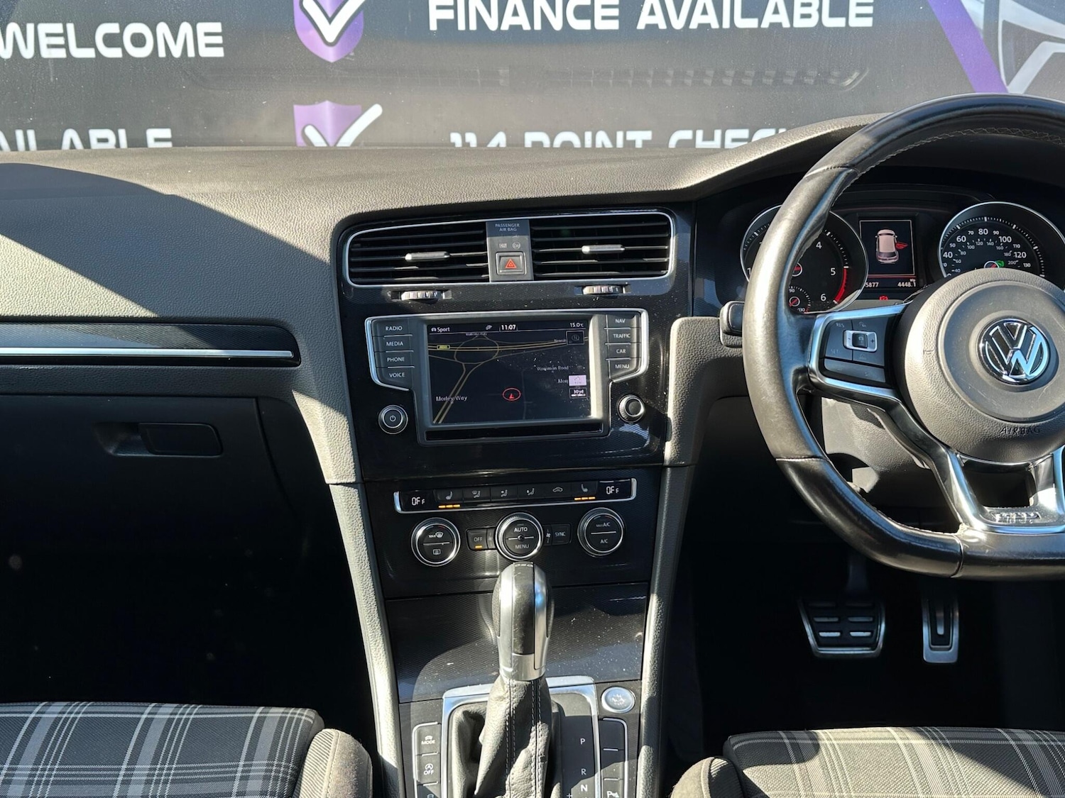 Used Volkswagen Golf 2017 for sale - 76042369: Photo 29