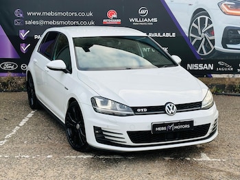 Used Volkswagen Golf 2017 for sale - 76042369: Photo