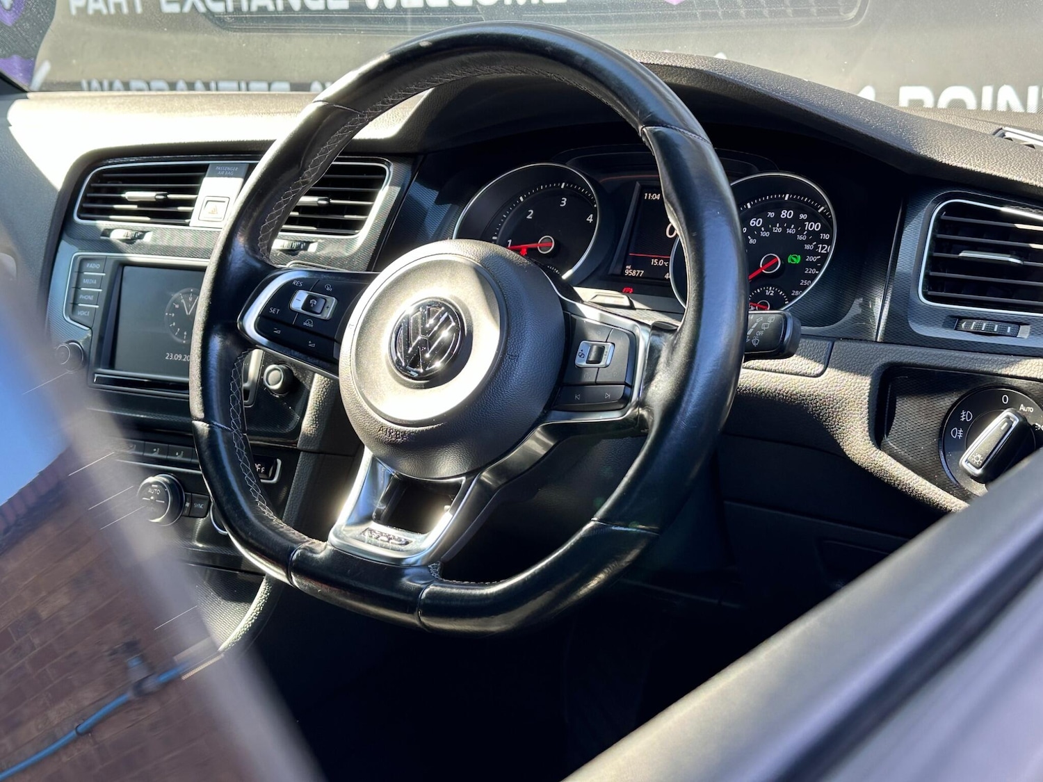 Used Volkswagen Golf 2017 for sale - 76042369: Photo 7