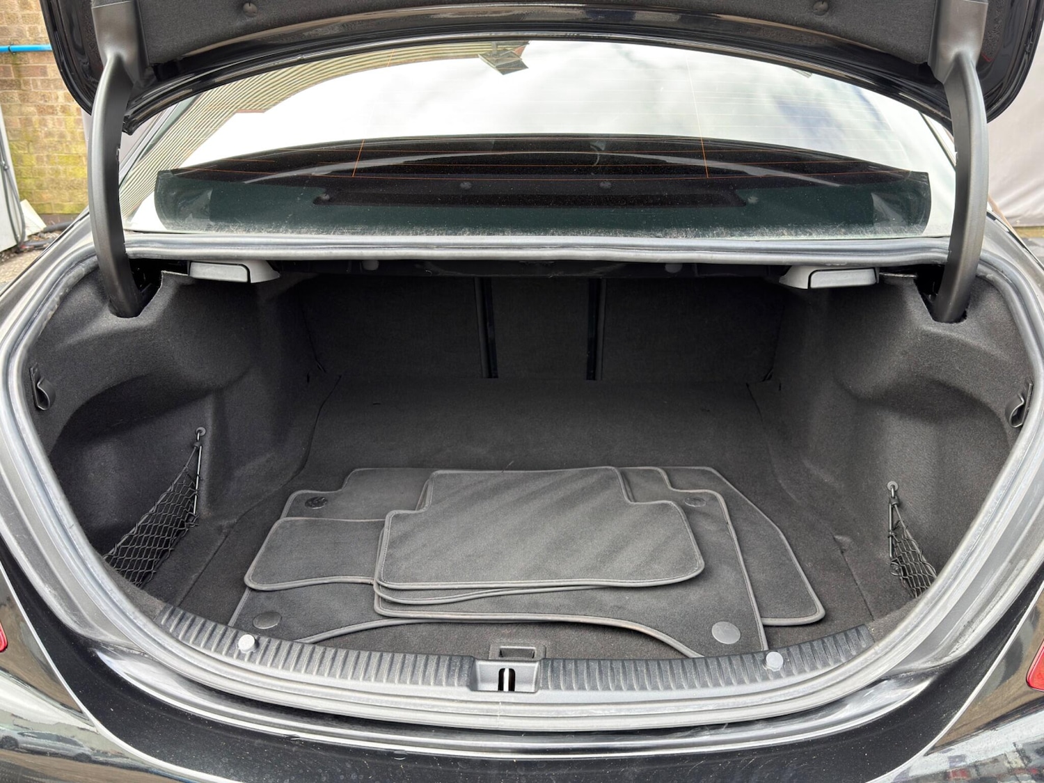 Used Mercedes-Benz C Class 2014 for sale - 77908418: Photo 22