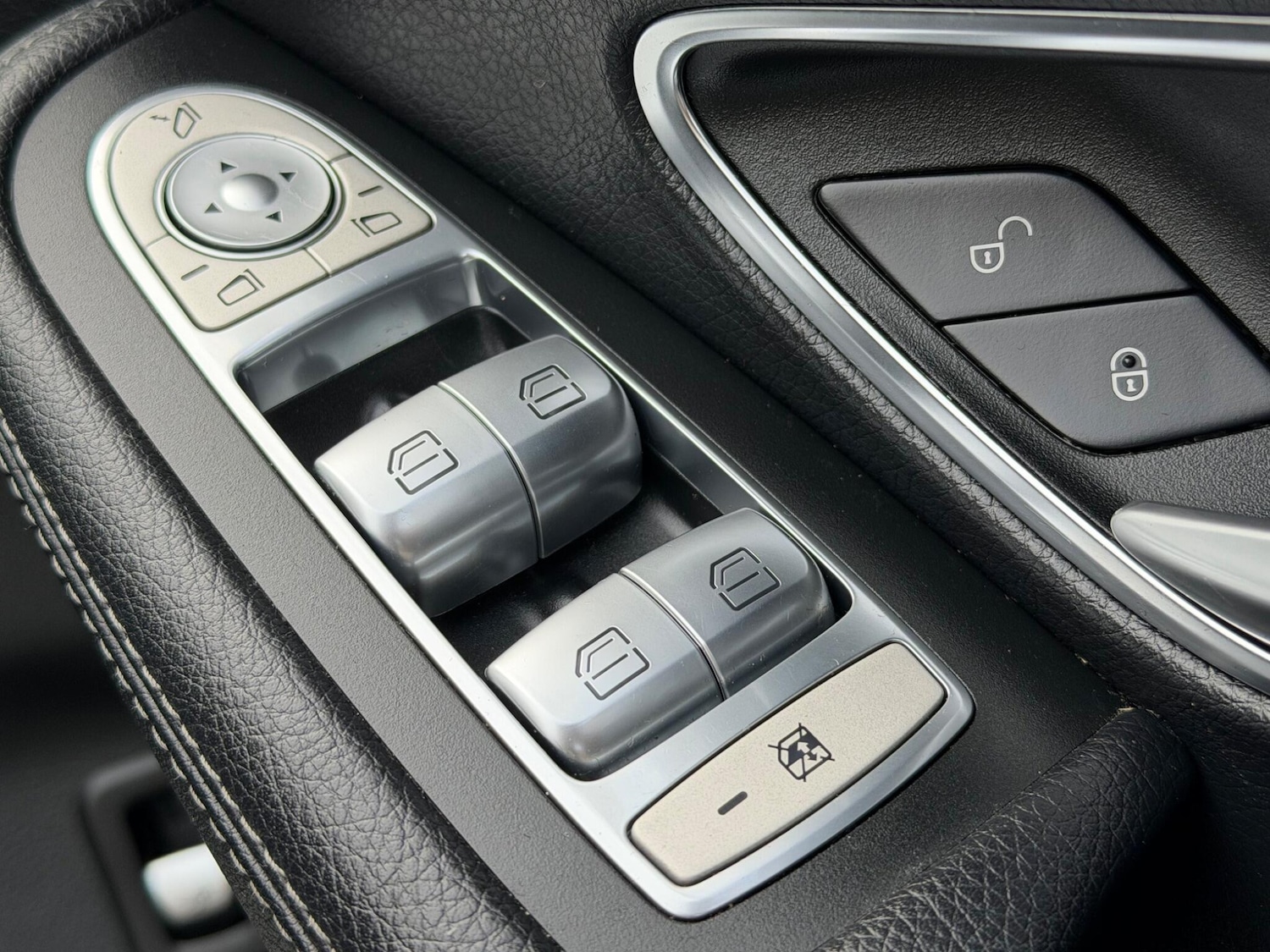 Used Mercedes-Benz C Class 2014 for sale - 77908418: Photo 28