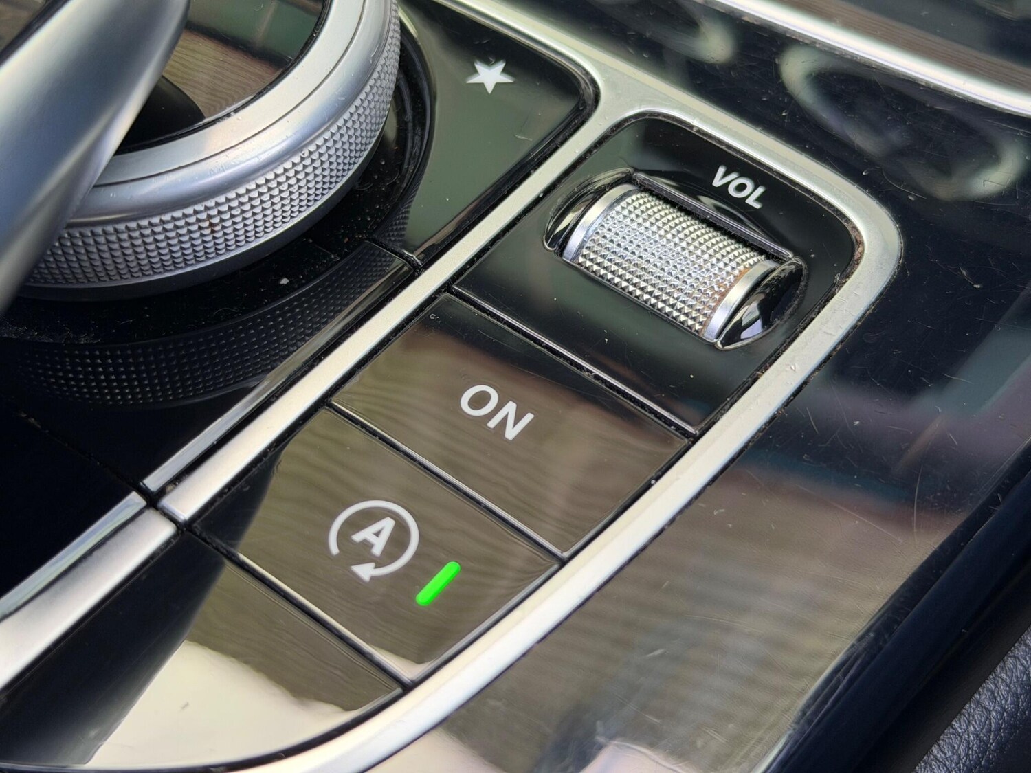 Used Mercedes-Benz C Class 2014 for sale - 77908418: Photo 48