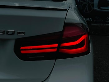 Used BMW 3 Series 2017 for sale - 75463910: Photo