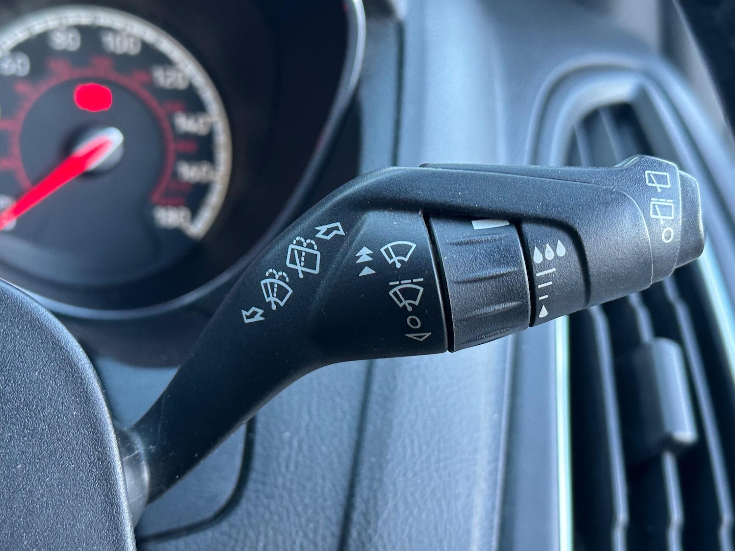 Used Ford Focus 2015 for sale - 76666496: Photo 29