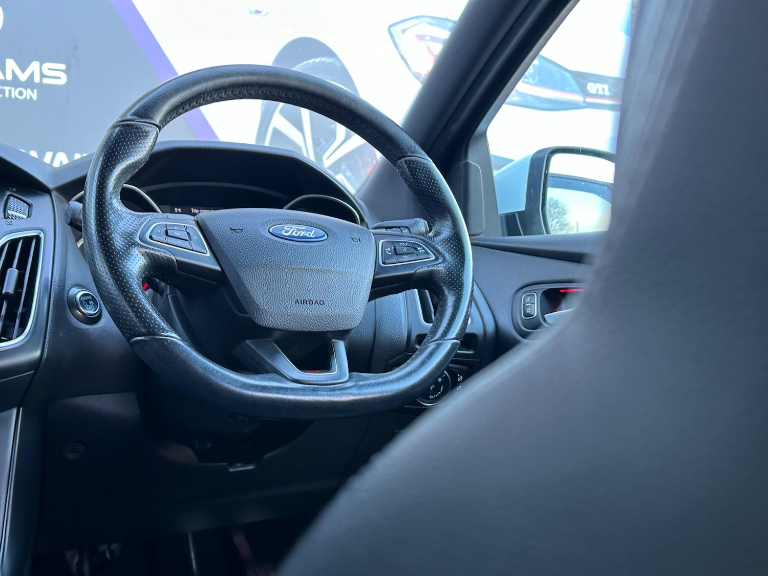 Used Ford Focus 2015 for sale - 76666496: Photo 50