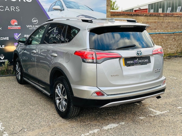 Used Toyota RAV4 2017 for sale - 76135917: Photo 14