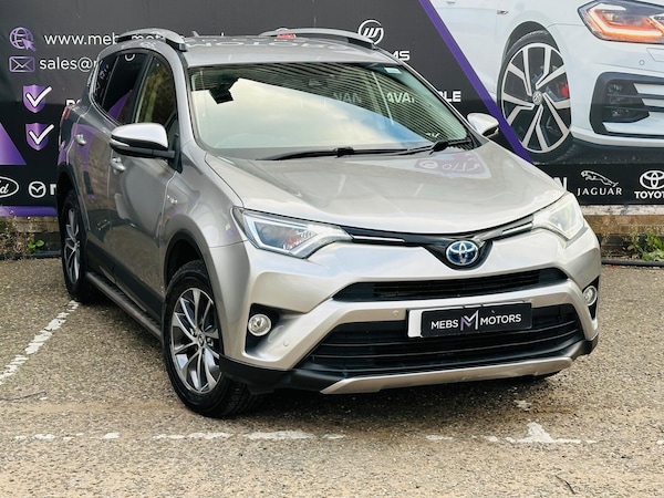 Used Toyota RAV4 2017 for sale - 76135917: Photo 3
