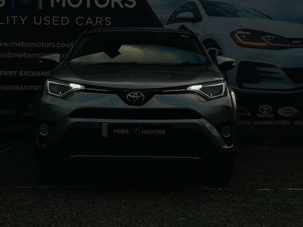 Used Toyota RAV4 2017 for sale - 76135917: Photo 5